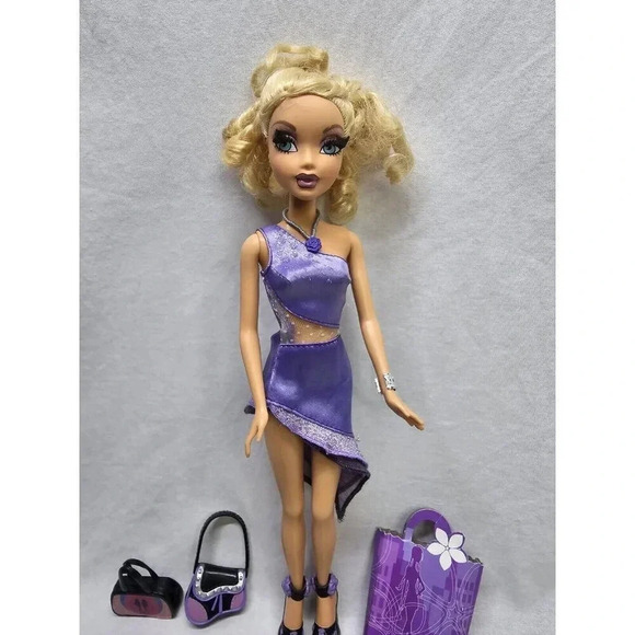 My Scene Goes Hollywood Kennedy Barbie Doll With Club Birthday Outfit Plus More - Picture 2 of 16